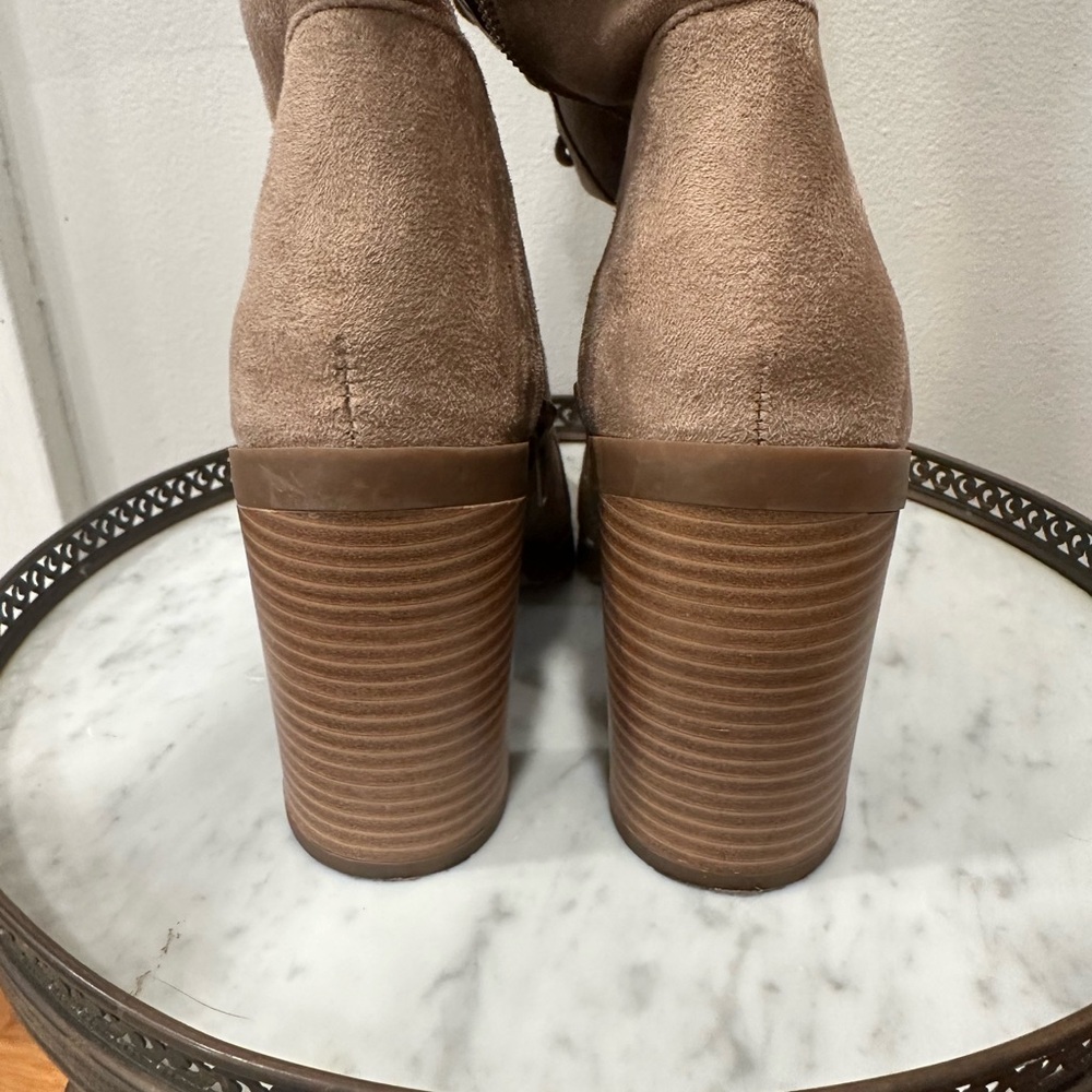 Charles by Charles David lace up suede boots - Picture 5 of 9